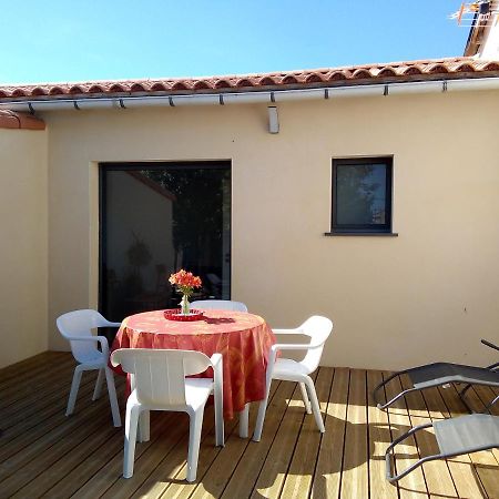 Au Refuge Des Farfas Apartamento Saint-Paul-en-Pareds Exterior foto